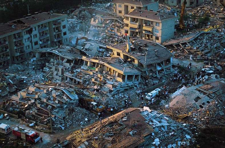 Séisme en Turquie et Syrie: un bilan provisoire de plus de 1.500 morts